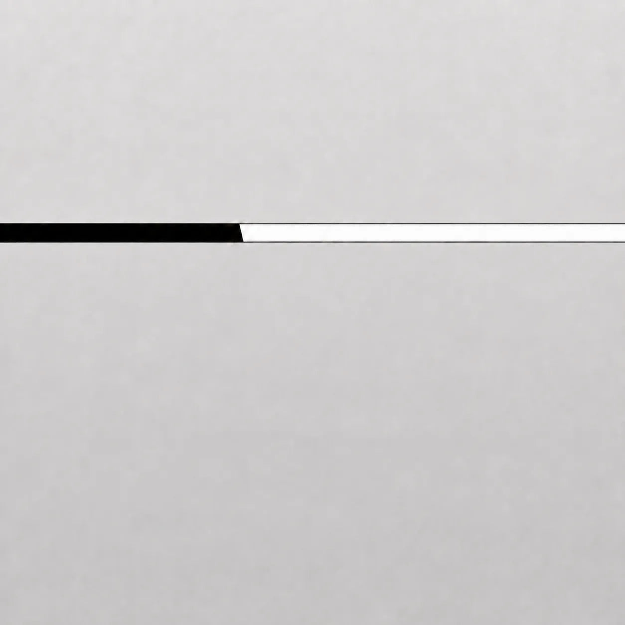 LUMA Linear S