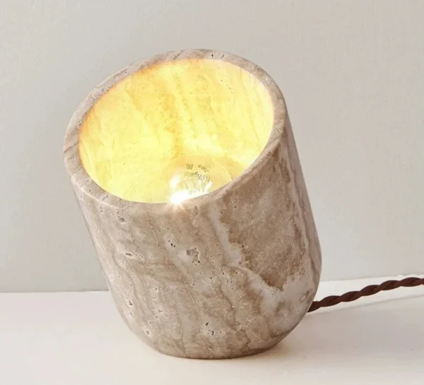 COVE ESSENCE – Lampe en travertin (table et sol)