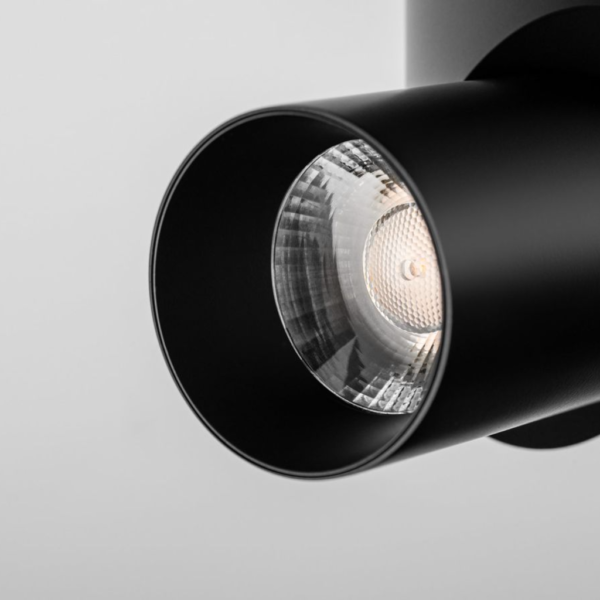 LOCUS R180 – Suspension lumineuse architecturale